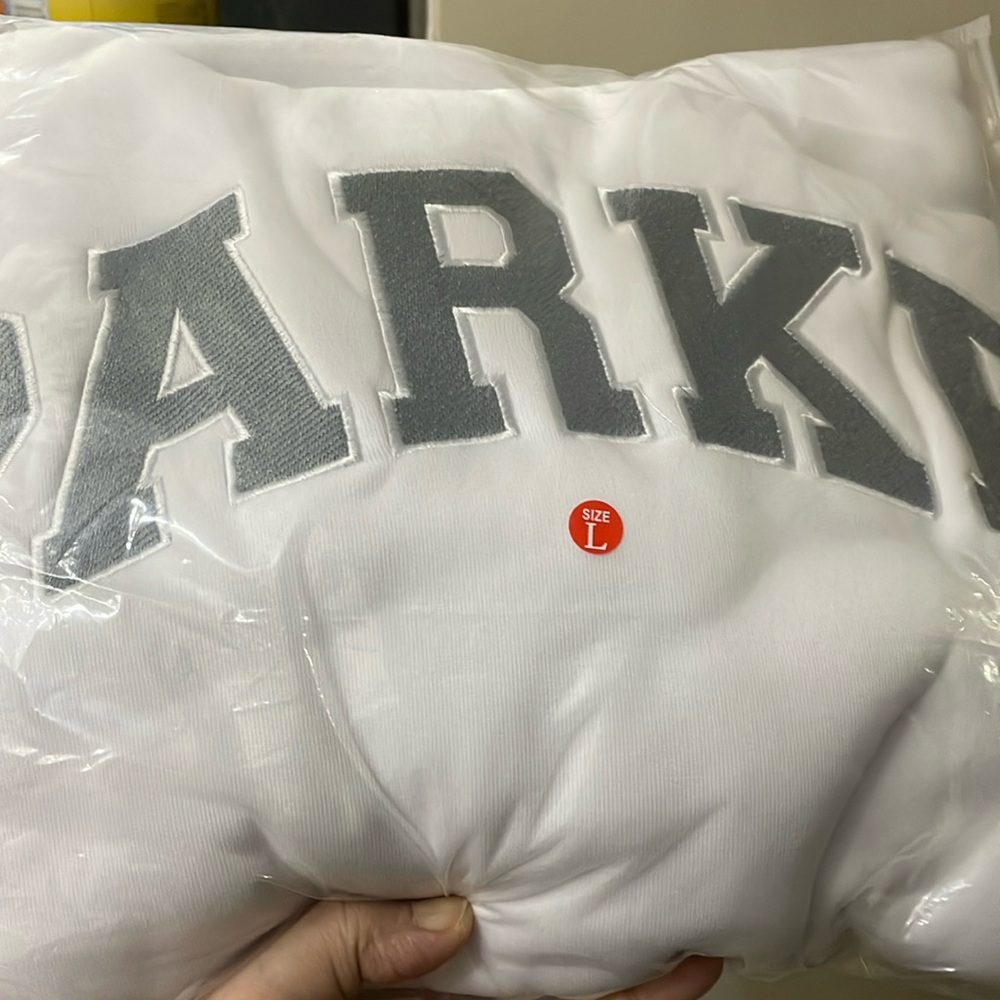 New sweatshirt size L